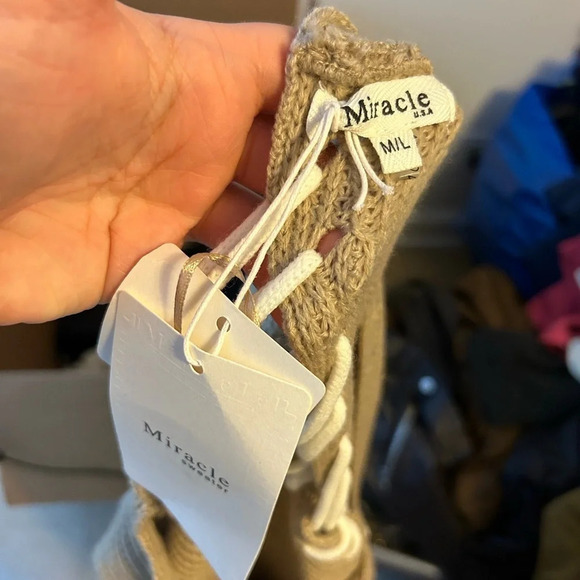NWT MIRACLE BEIGE LACE UP OVERSIZED SWEATER - Picture 3 of 4